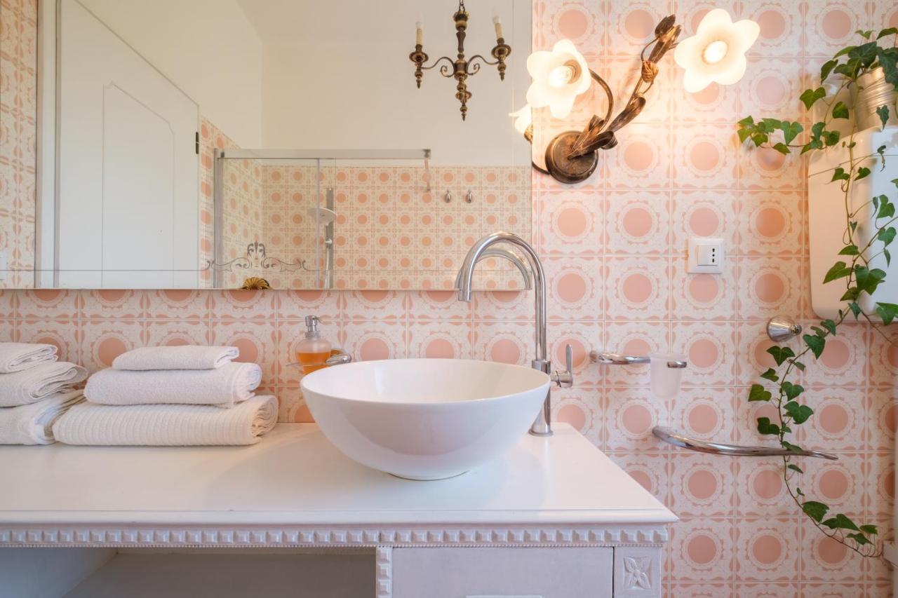 Fabula Rooms 3 Suites With Private Bathroom Bologna Exterior foto